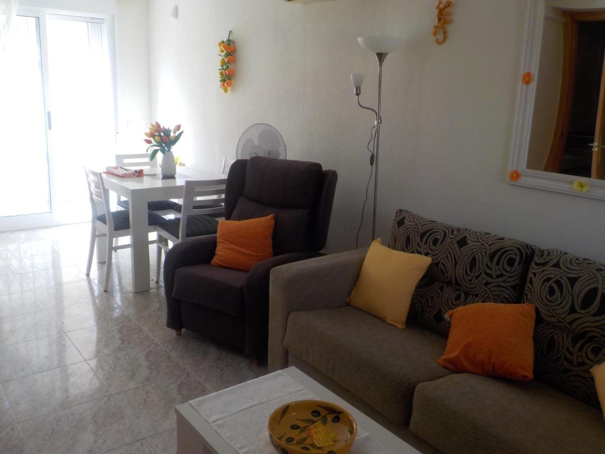 Вілла Casa La Zenia Elite Townhouse With Shared Pool And 10 Minutes Walk To Beach Оріуела Екстер'єр фото