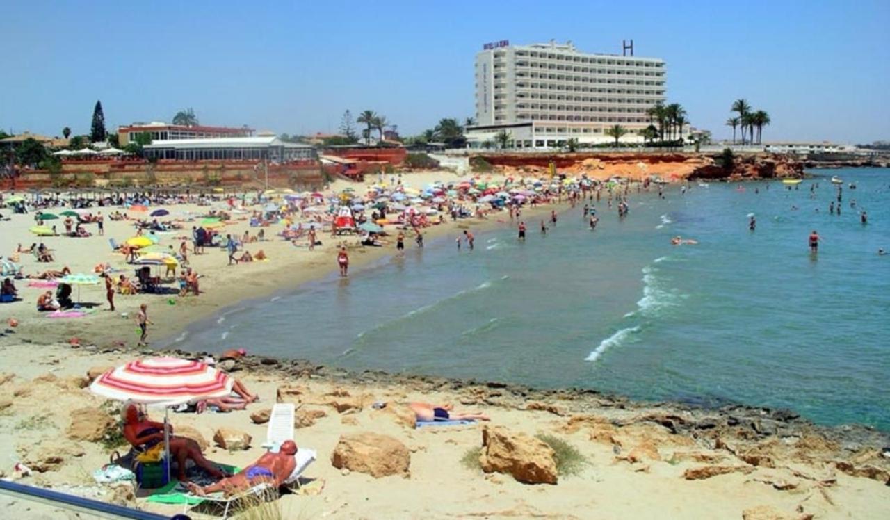Вілла Casa La Zenia Elite Townhouse With Shared Pool And 10 Minutes Walk To Beach Оріуела Екстер'єр фото