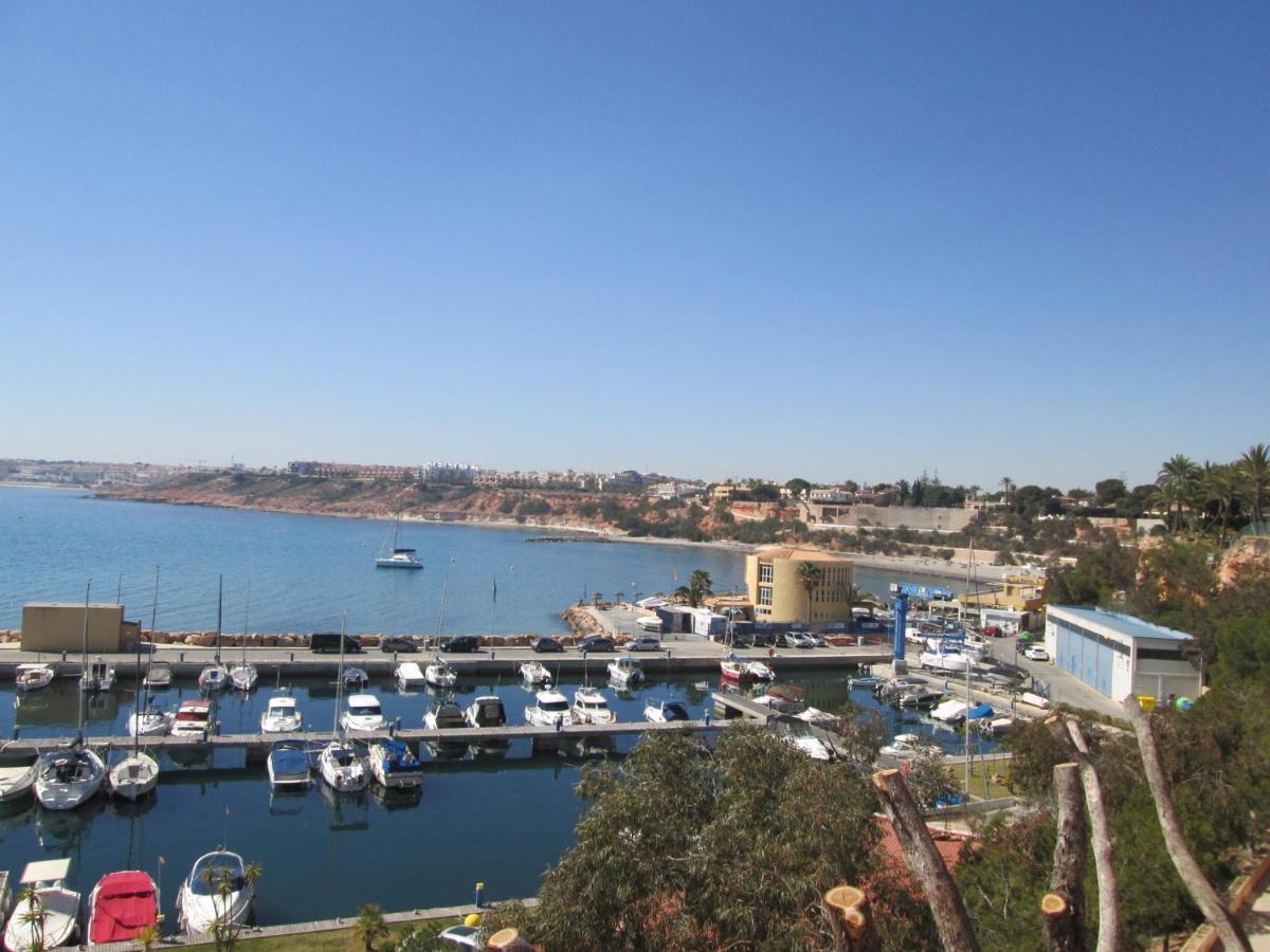 Вілла Casa La Zenia Elite Townhouse With Shared Pool And 10 Minutes Walk To Beach Оріуела Екстер'єр фото
